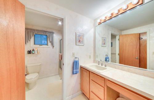 Charming Retreat with Deck about 4 Mi From Casco Bay! - Foto 11