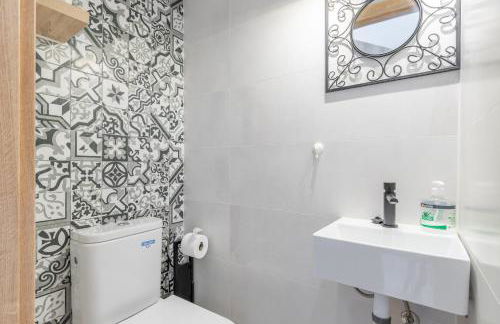 Sol y Sombra - Photo 18