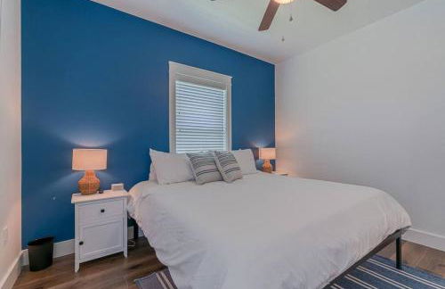 Stunning beach house just a short walk to beach - Foto 22