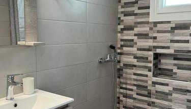 Μaistrali Schinoussa 2 - Foto 5, Shower