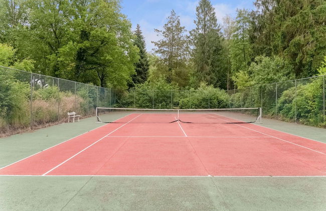 Chalet in the Woods With Pool - Photo 20