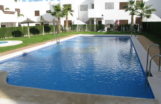 2 Room, Sleeps 4, Parking, 4 Pools, Sea 1st Line - Foto 21