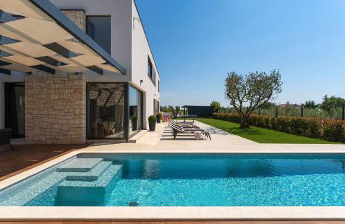 Absolute Traumvilla mit Pool, Sauna, Whirlpool, 6 Bikes, Tischtennis, Outdoor-Kueche, Grillkamin - Photo 4