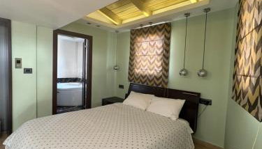 Uplift Hideaway Jacuzzi - Foto 1