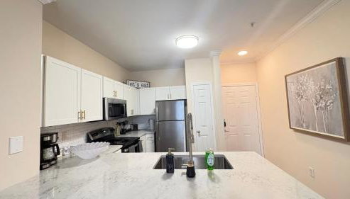 Relaxing Pool-View 1BR Near Top Houston Spots - Foto 3