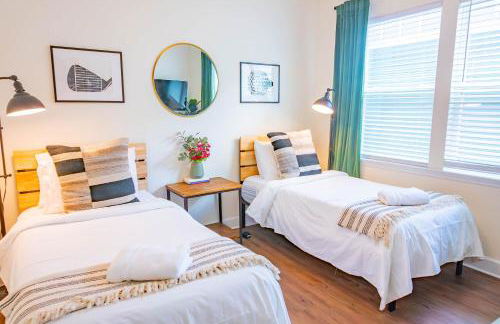 The Champion's Suite Newly Built Upscale Central - Photo 38