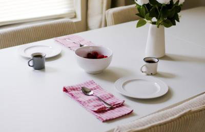 Chicago Chic, Cozy 1BR with Stylish Workspace - Photo 16