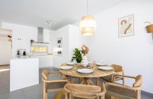 Stylish 3-Bedroom Villa Haven with a Private Pool - Foto 3