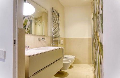 Cadorna Prestigious Apartment - Modern Architecture in front of the Station - Photo 12