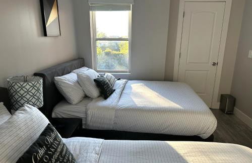 Charming 2BR Near Downtown & Attractions - Foto 19