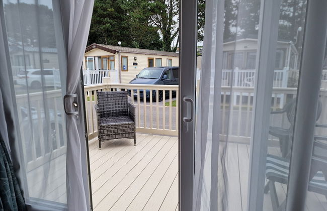 Welcoming 3 Bedroom Caravan 2 Min Walk to Beach - Foto 14