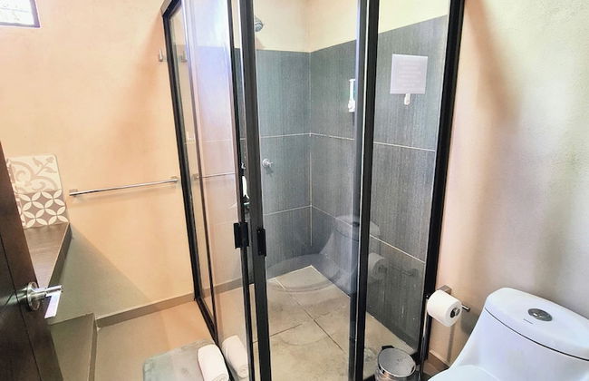 S01 Suite 2 min del TEC Wifi Terraza - Foto 13