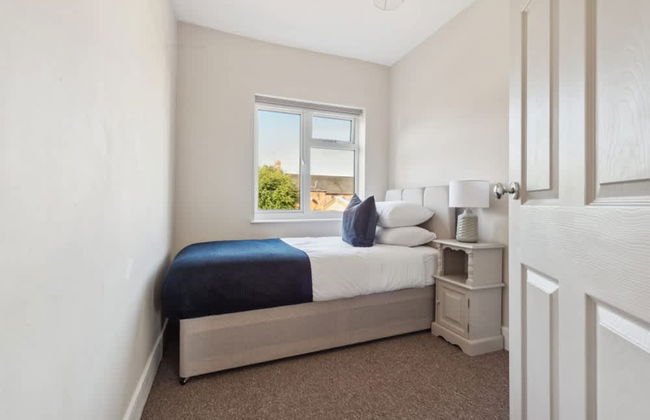 Fern House - Cosy 3 Bedroom House With Garden - Photo 5