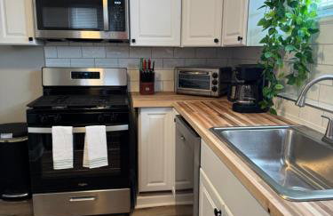 The Cozy Cottonwood Cottage- Clintonville 3BRM Ranch - Foto 8