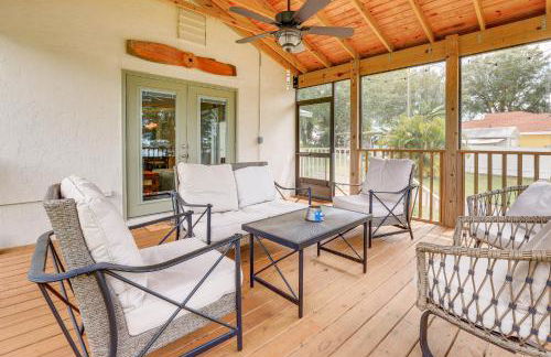 Private and Picturesque Escape on Lake Henry! - Foto 22