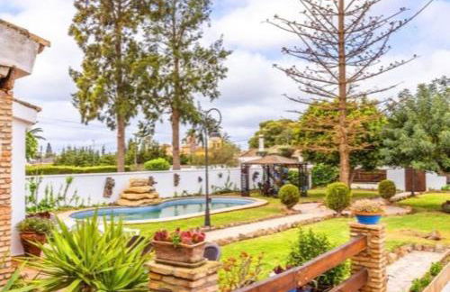 Gran Casa con Piscina Privada by Chiclana Dreams - Foto 39