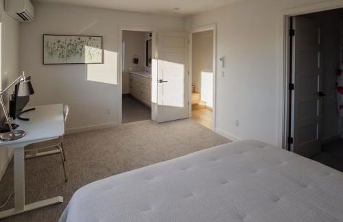 Steps to Alki Beach with Water Views Rooftop deck - Foto 22