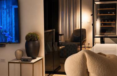 New LUXURY apartment with sea view and PRIVATE heated pool, 50m from the beach - Foto 7
