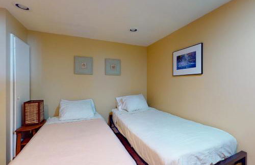 A Sunrise at Seaview - Photo 23