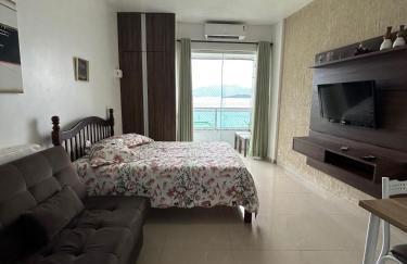 Apartamento 1328 frente mar mobiliado no litoral de Angra - Foto 2