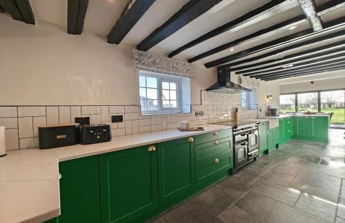 7 Bed in Welshpool oc-96412 - Photo 3