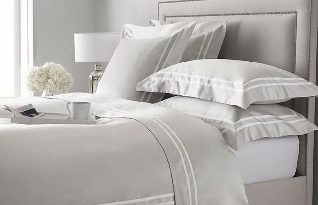 Woodfield House - Photo 1