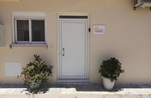 SUNNY HOLIDAYS APARTMENT - Photo 26