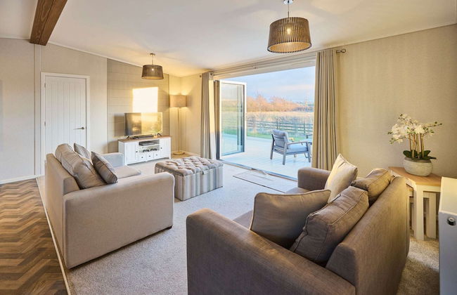 Host Stay Hazelwood Deluxe Lodge - Photo 2