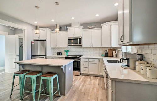 Ocean Shores Getaway with Fireplace and Hot Tub! - Foto 7