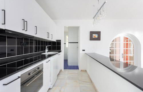 Detached Panoramic sea view Villa close to Siam park, with private swimming pool - Foto 13