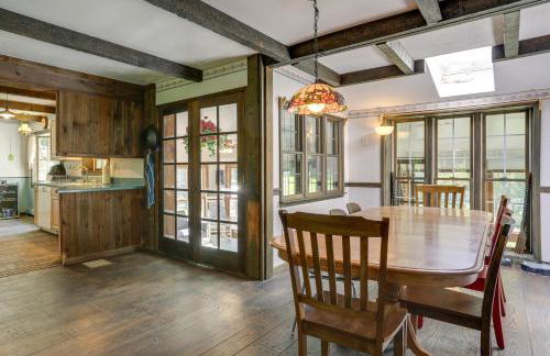 Sparrow Bush Retreat w/ Pool & Screened Porch - Foto 8