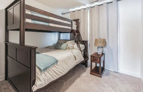 Great for Multiple Families! - Photo 4