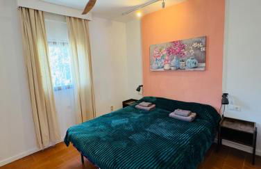 Exclusiva casa con vistas despejadas al mar y piscina privada - Foto 10