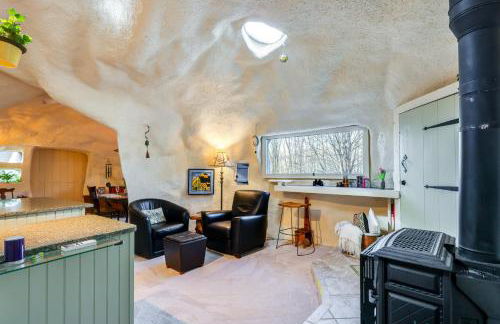 Less Than 6 Mi to Arlington Whimsical Stone Abode! - Foto 7