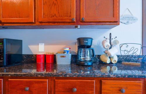 South Haven Getaway -Close to Beach & Town - Foto 19