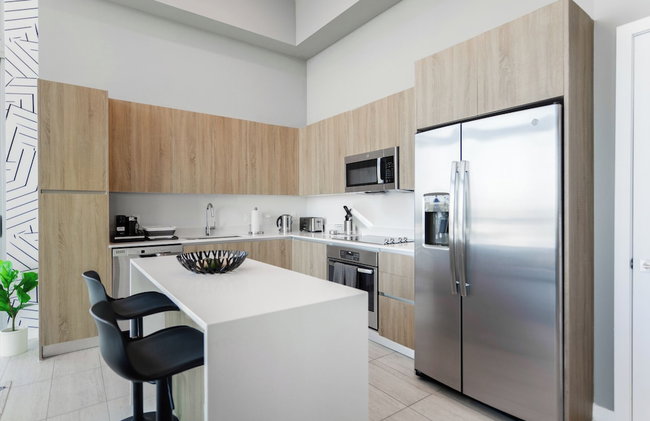 Poolside District Condo - We Host - Foto 21