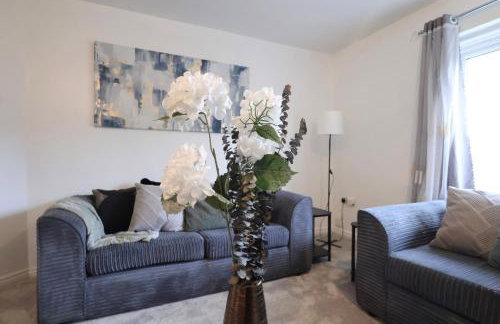 Stylish 2-Bed flat near IKEA & J9 M6 Free Parking - Foto 7