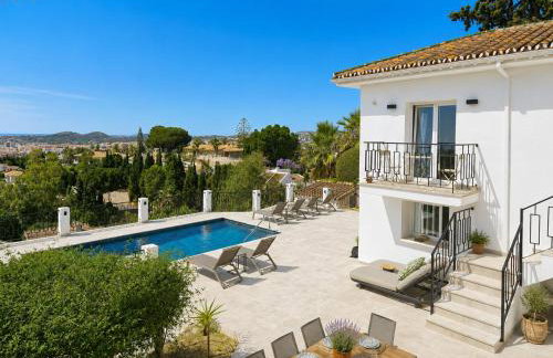 Villa with private pool & outdoor kitchen - Photo 60