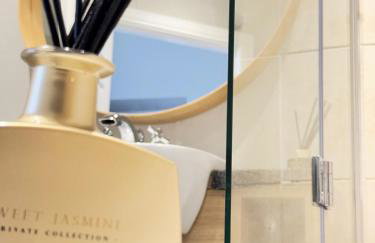 Top Floor Getaway with Cozy Canopy Bed - Foto 6