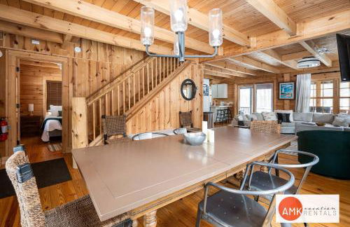 Wonderful Log Cabin near private beach and lake access - Foto 7