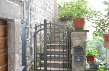 Sospesi nel borgo - Foto 6