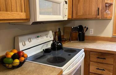 River Rock Chalet :: Hot Tub, Pets, Stevens Pass - Foto 14