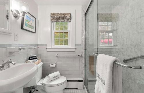 Game Room Central AC 4 mins to Craigville Beach - Photo 23