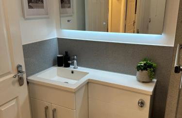 No56 - 2-bed Boutique Apartment - Hosted by Hutch Lifestyle - Foto 52