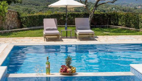 Villa Piedra Acharavi - Foto 5