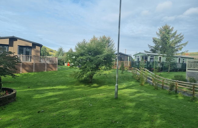 Stunning 1 Bedroom Lodge - Photo 19