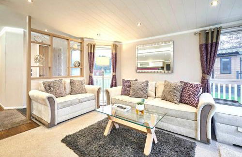 Enzo's Lodge with Hot Tub - Foto 13