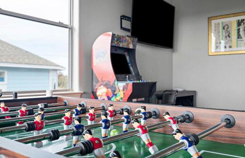 Lake Travis Family Retreat with Theater Game Room and BBQ 7 min from Marina - Foto 9