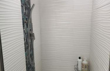 Blue Heaven in the Heart of Stuart Heat salt pool - Foto 28