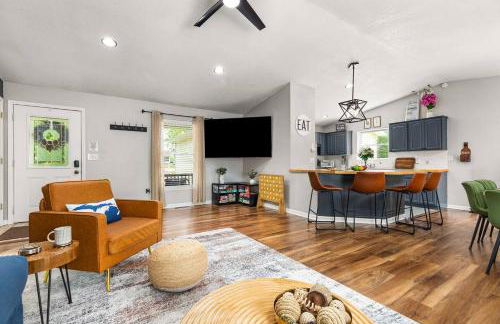 Petoskey Falls Escape-Hot Tub/Dogs/Petoskey/Boyne - Photo 14